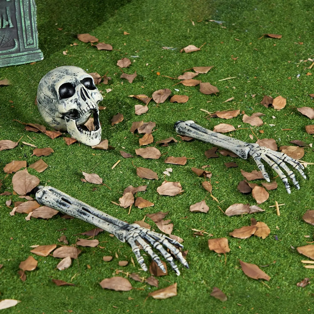 3 Pcs Skeleton Halloween Decorations Outdoor Realistic Looking Skeleton Yard Stakes, Groundbreaker Skull Decor for Graveyard Yard Lawn Garden Party Supplies