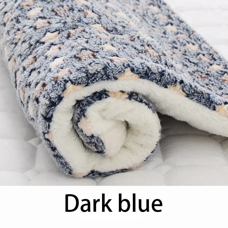 Flannel Pet Sleeping Mat Dog Bed Cat Litter Puppy Bed Dog Sofa Lovely Mattress Cushion for Small Large Dog Blanket Pet Supplies