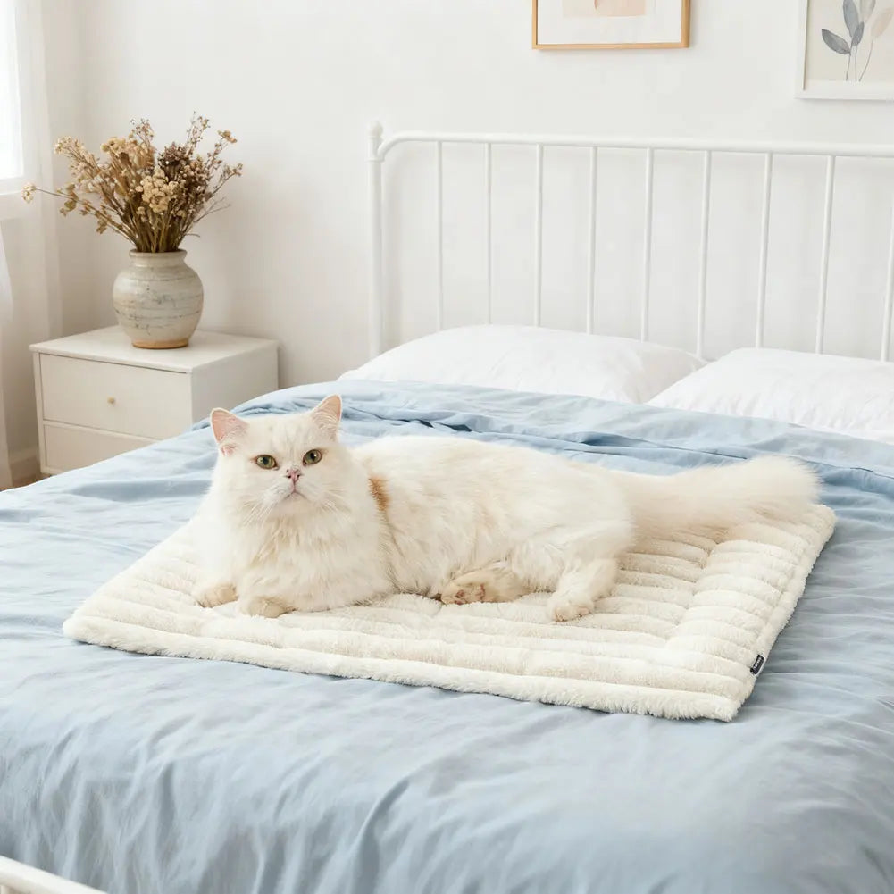 Pet Bed Self-Warming Ultra Soft Fleece Warm Cozy Sleeping Mat for Cat Dog Machine Washable Furniture